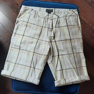 DKR & Co Women Golf Shorts